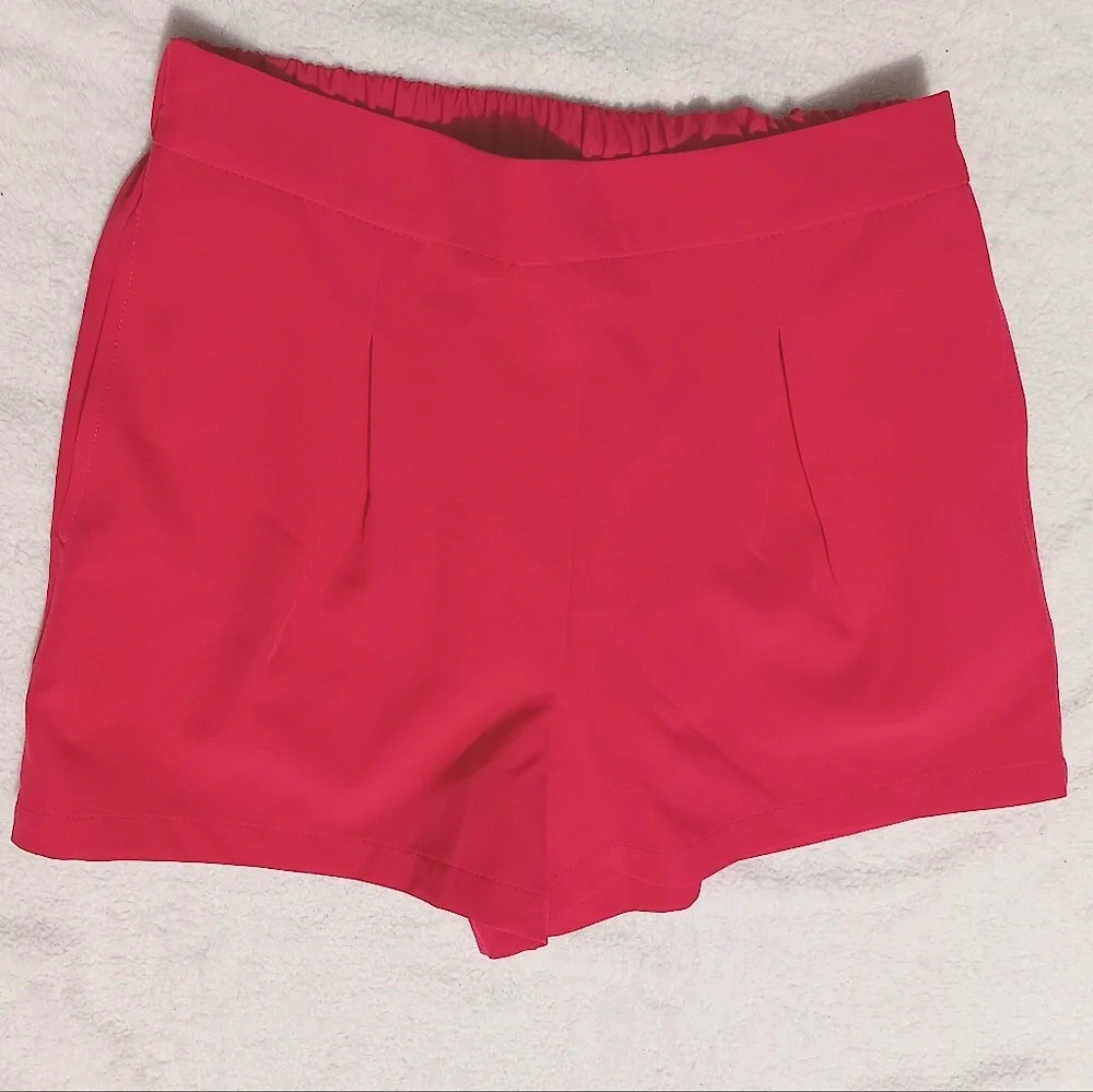 Sincerely Jules Pink Pleated Pull On Shorts size Small